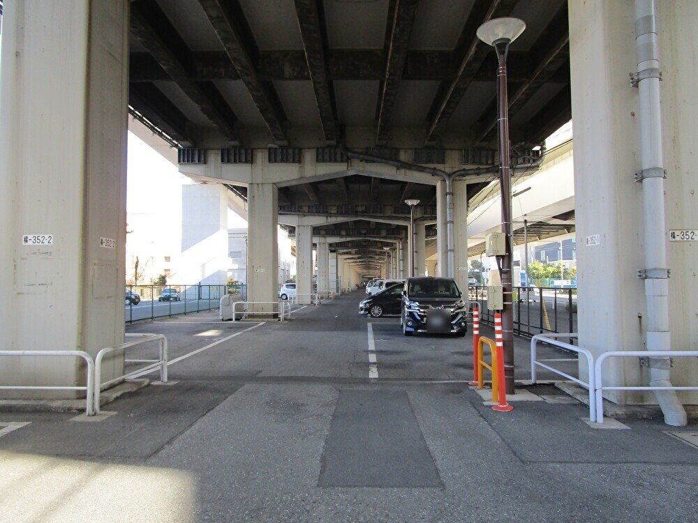生麦駐車場